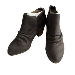 NWI* Report Clarice Slate Gray Stacked Heel Faux Leather Bootie 7W